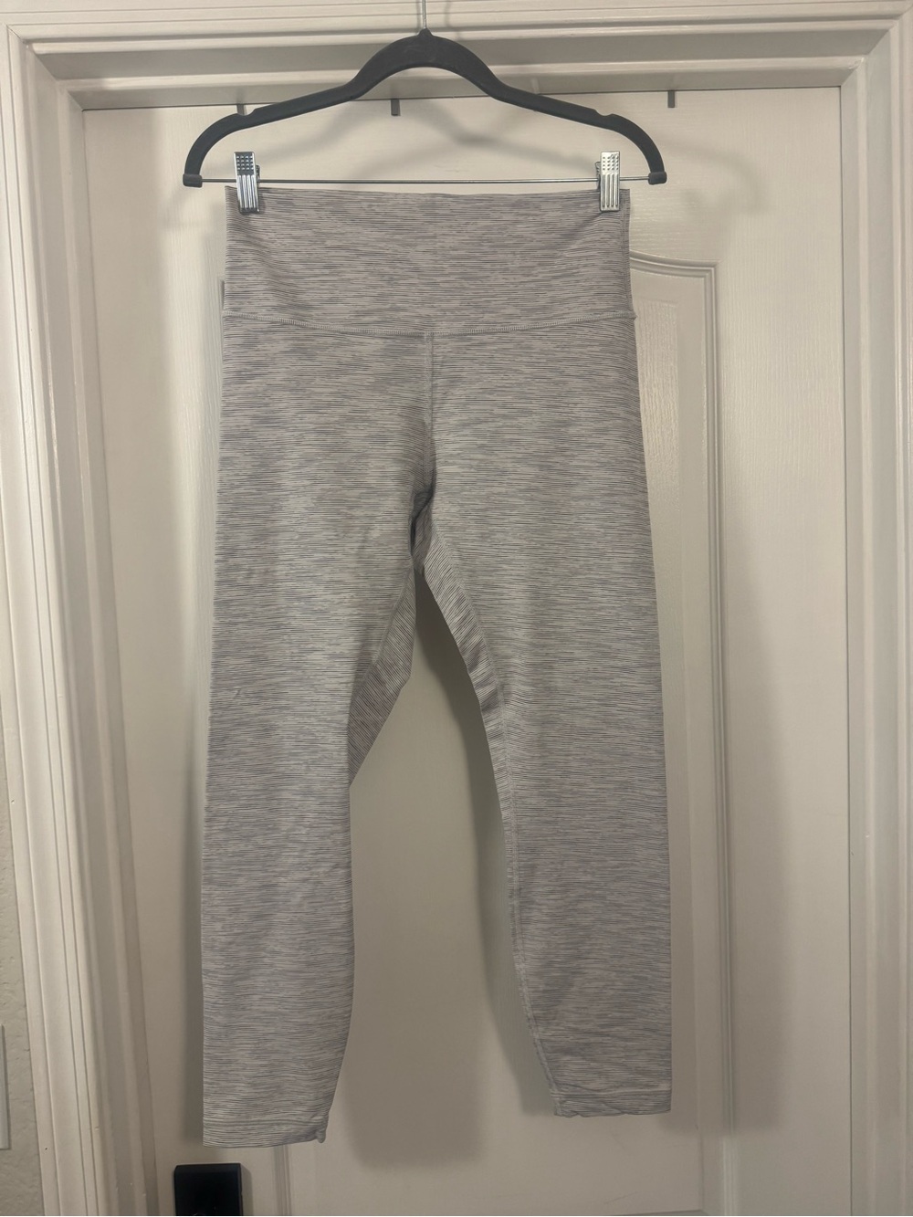 Lululemon Light Heather Gray High-Rise Leggings - Picture 1 of 8